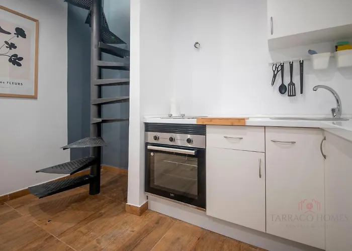 Tarracohomes-Th08 Apartamento Con Patio Privado En El Centro De Tarragona