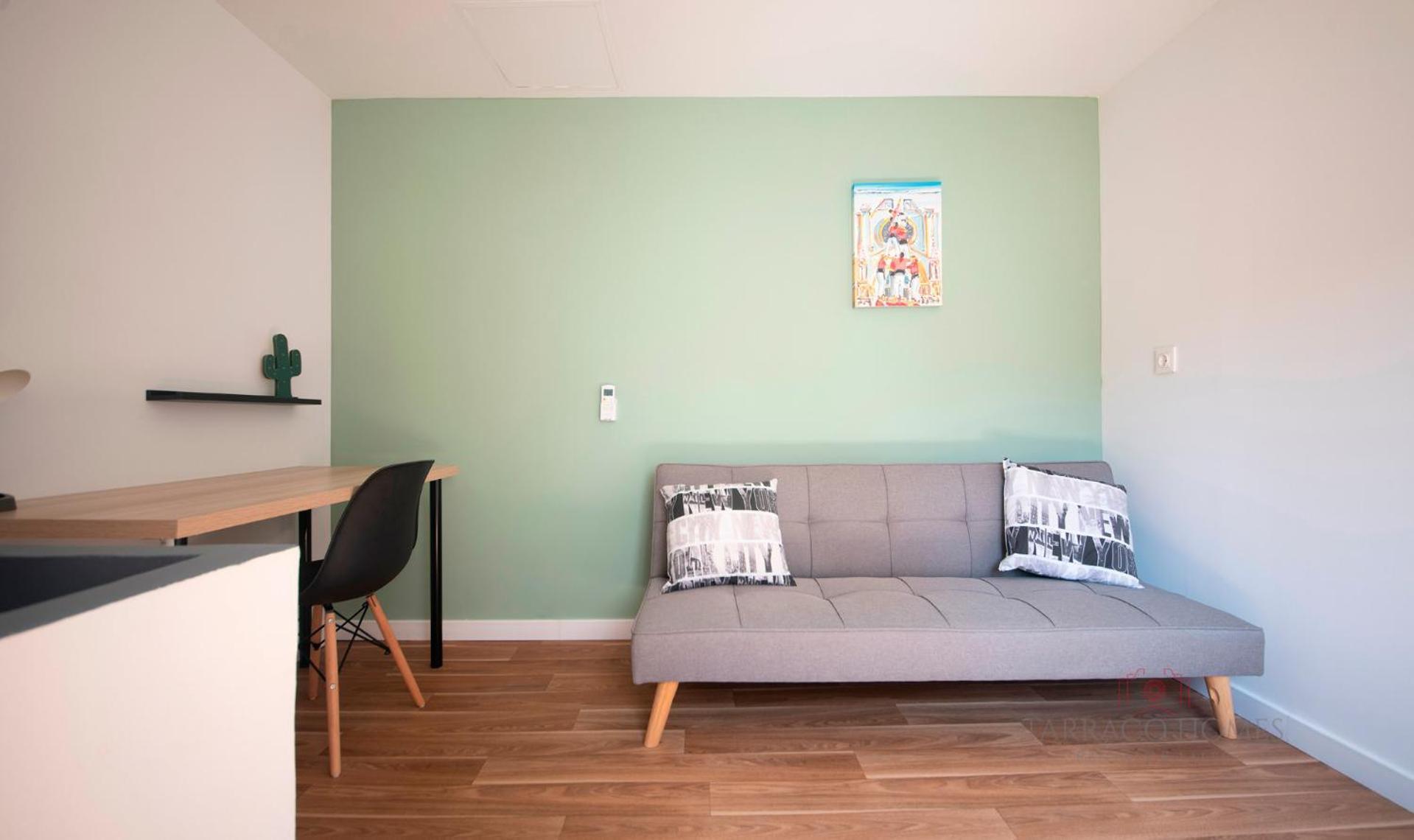 Tarracohomes-th08 Con Patio Privado En El Centro De Apartamento Tarragona